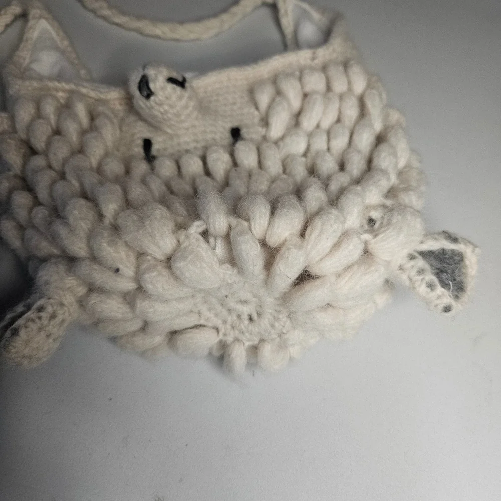 English Heritage Sheep Hat Hand Knitted Wool Fleece Lined‎ Trapper Beanie Cream